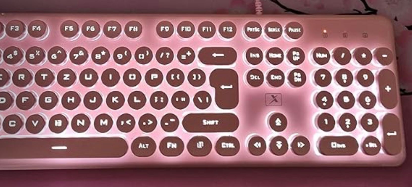 Tastaturen: K620 Wired Gaming-Tastatur rosa – Neu (gemäss Beschreibung) aus Basel von Seifehuesli 7