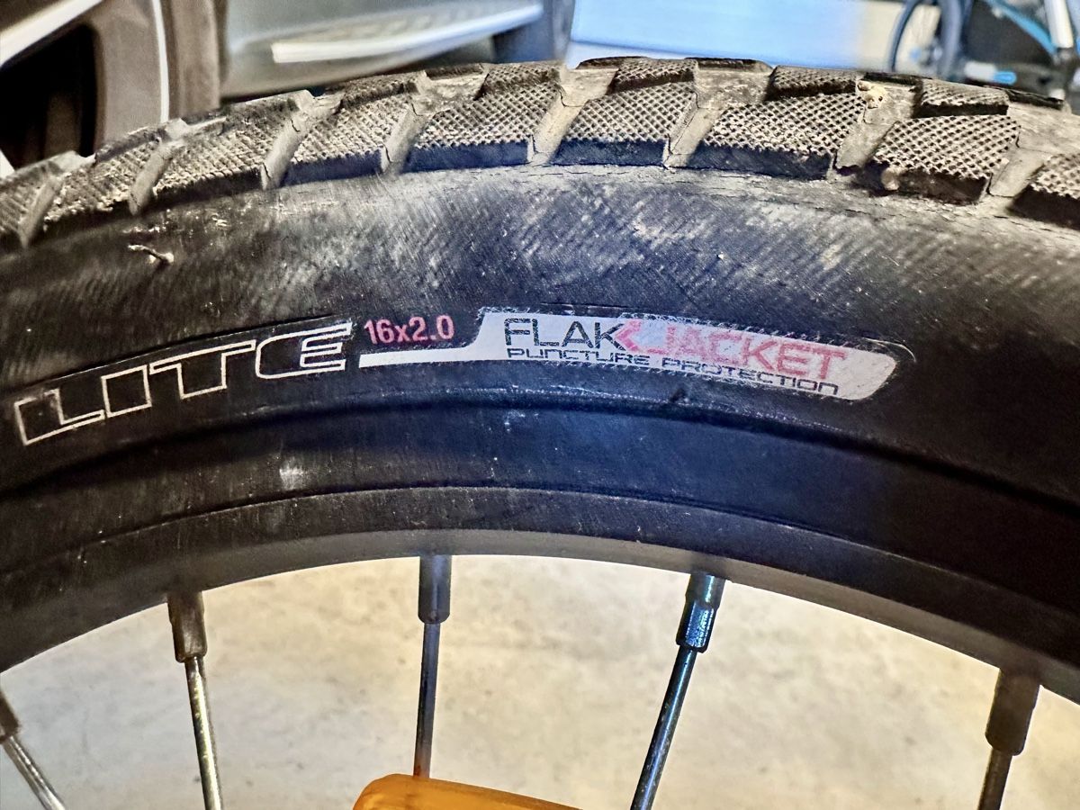 Specialized Biciclette: Kindervelo Specialized Hotrock blau – Usato da Neunkirch venduto da Dado84 1