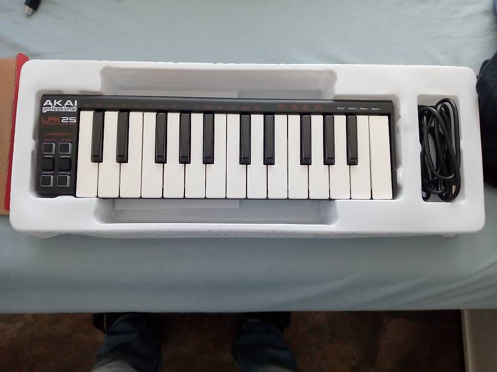 Systèmes de contrôle: Akai Controler – D'occasion à Bad Ragaz par wie_2xls 1