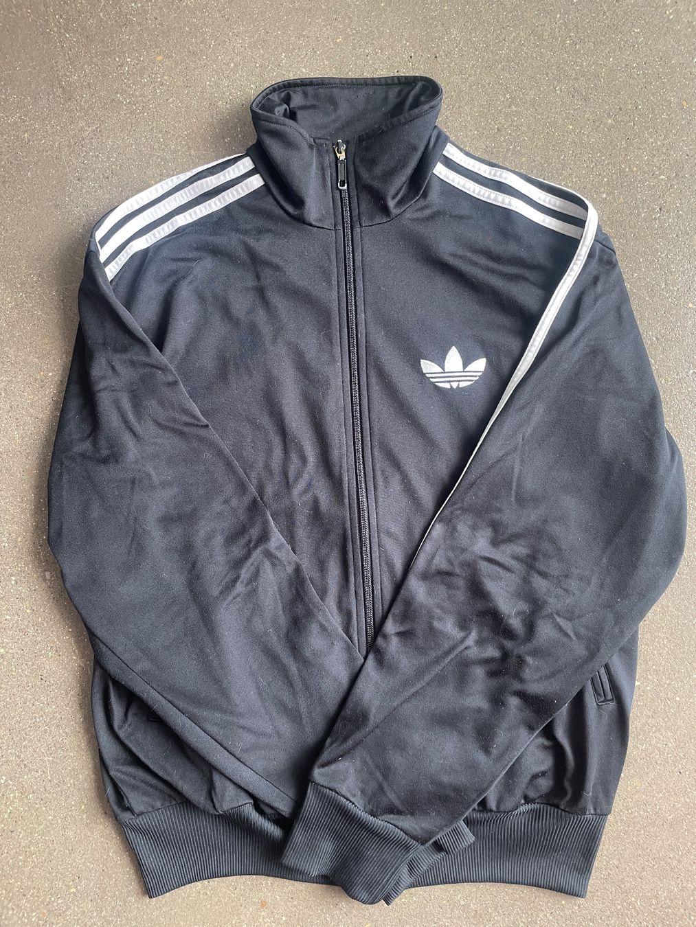 Giacche: Schwarze Adidas Jacke – Usato da Windisch venduto da orangepanter