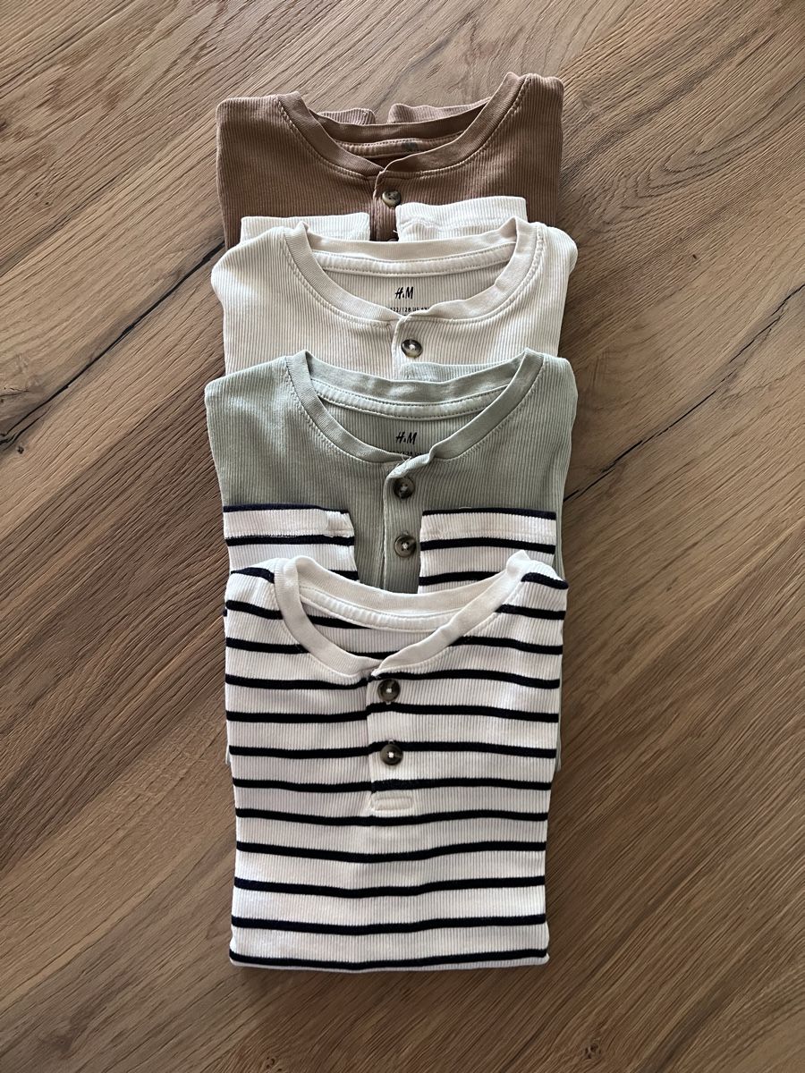 H&M Lotti & Set di vestiti: Langarmshirts 4er Set Grösse 122/128 – Usato da St. Niklausen LU venduto da Mimmi86
