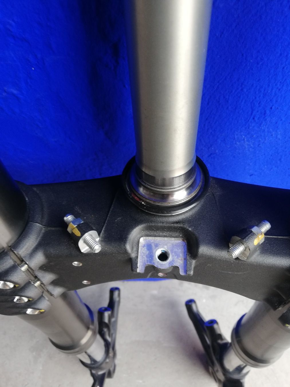 Alle Motorradersatzteile: avantreno  Showa per DUCATI – Gebraucht aus Gossau ZH von Giankiss55 1