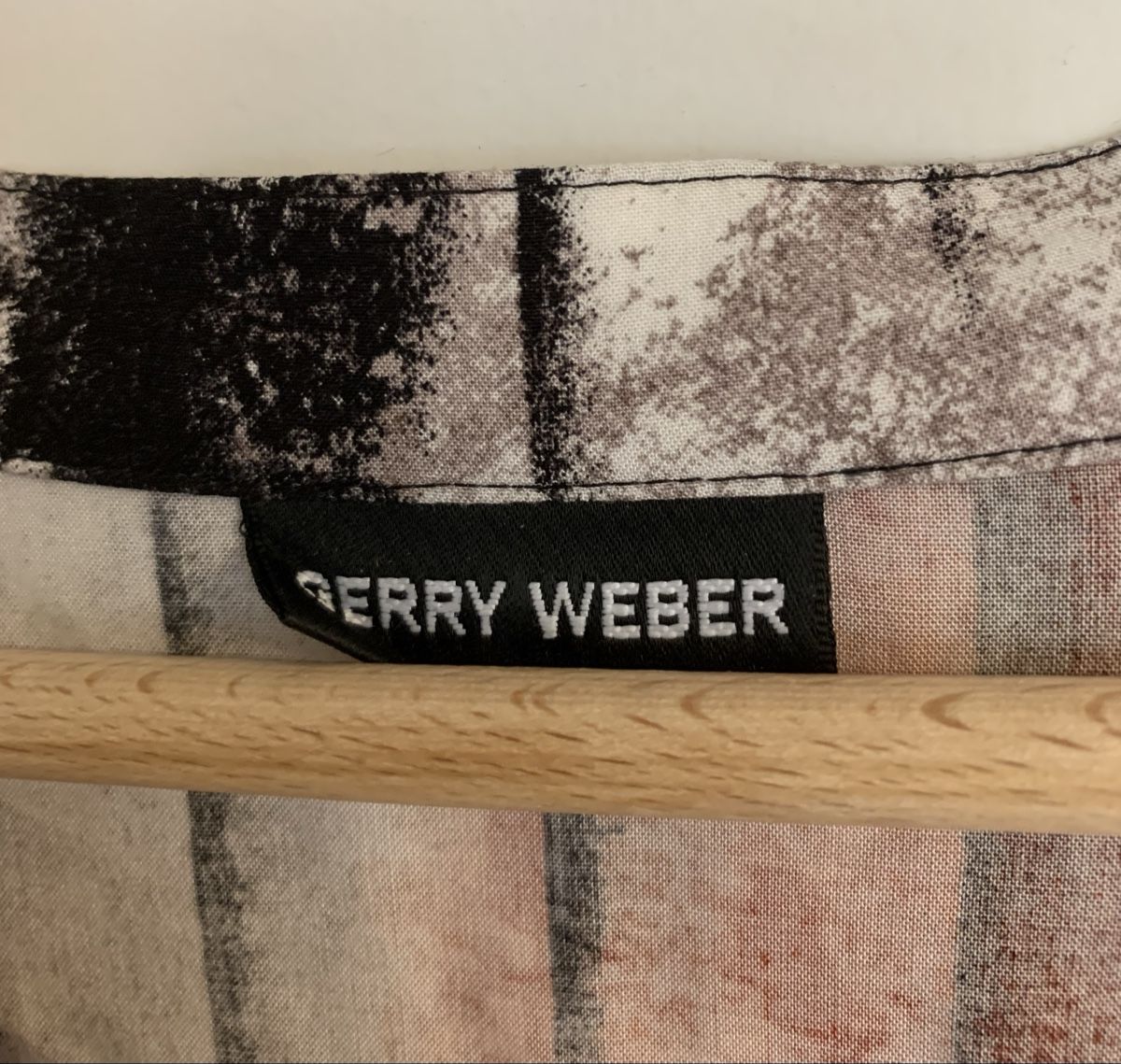 Gerry Weber Camicette: Blouse - Gerry Weber – Usato da Biel/Bienne venduto da granitod 2