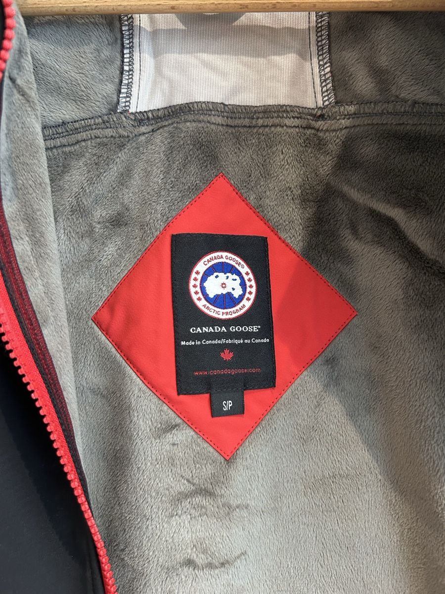 Canada Goose Giacche: Canada Goose Softshell Jacke schwarz Grösse S – Usato da Zürich venduto da fan_z5fl 1