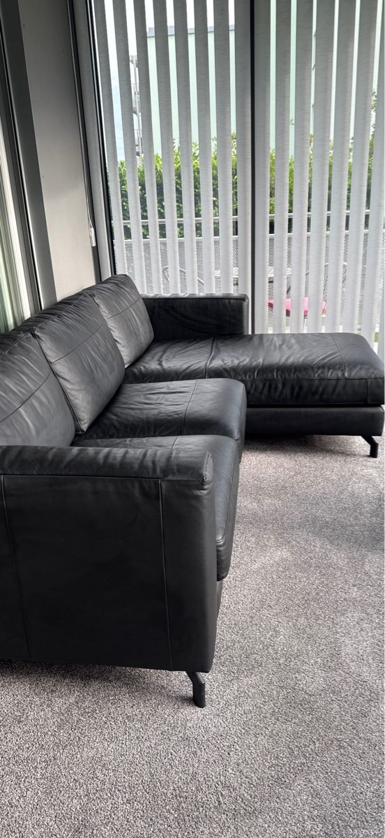 Divani: Ecksofa Leder schwarz guter Zustand – Usato da Neuhausen venduto da Innaweber