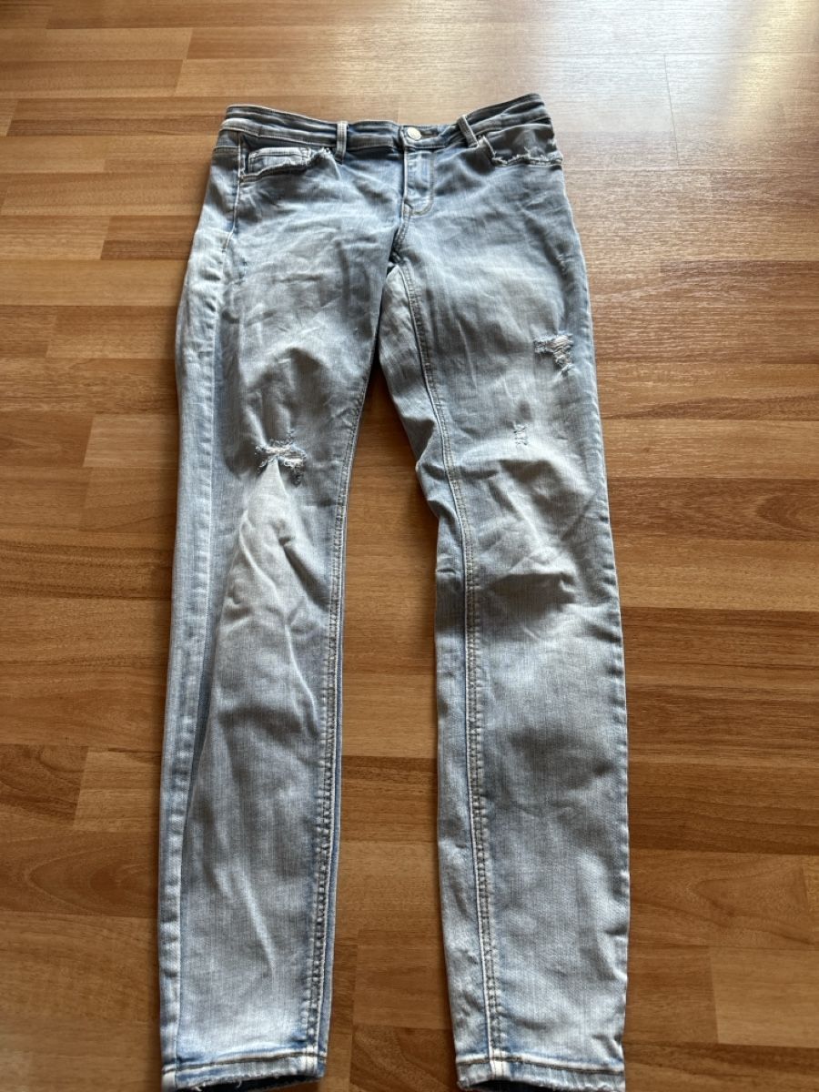 Vero Moda Jeans: Vero Moda Jeans, hellblau, destroyed Look, Gr. 32 – Usato da St.Gallen venduto da maierm01
