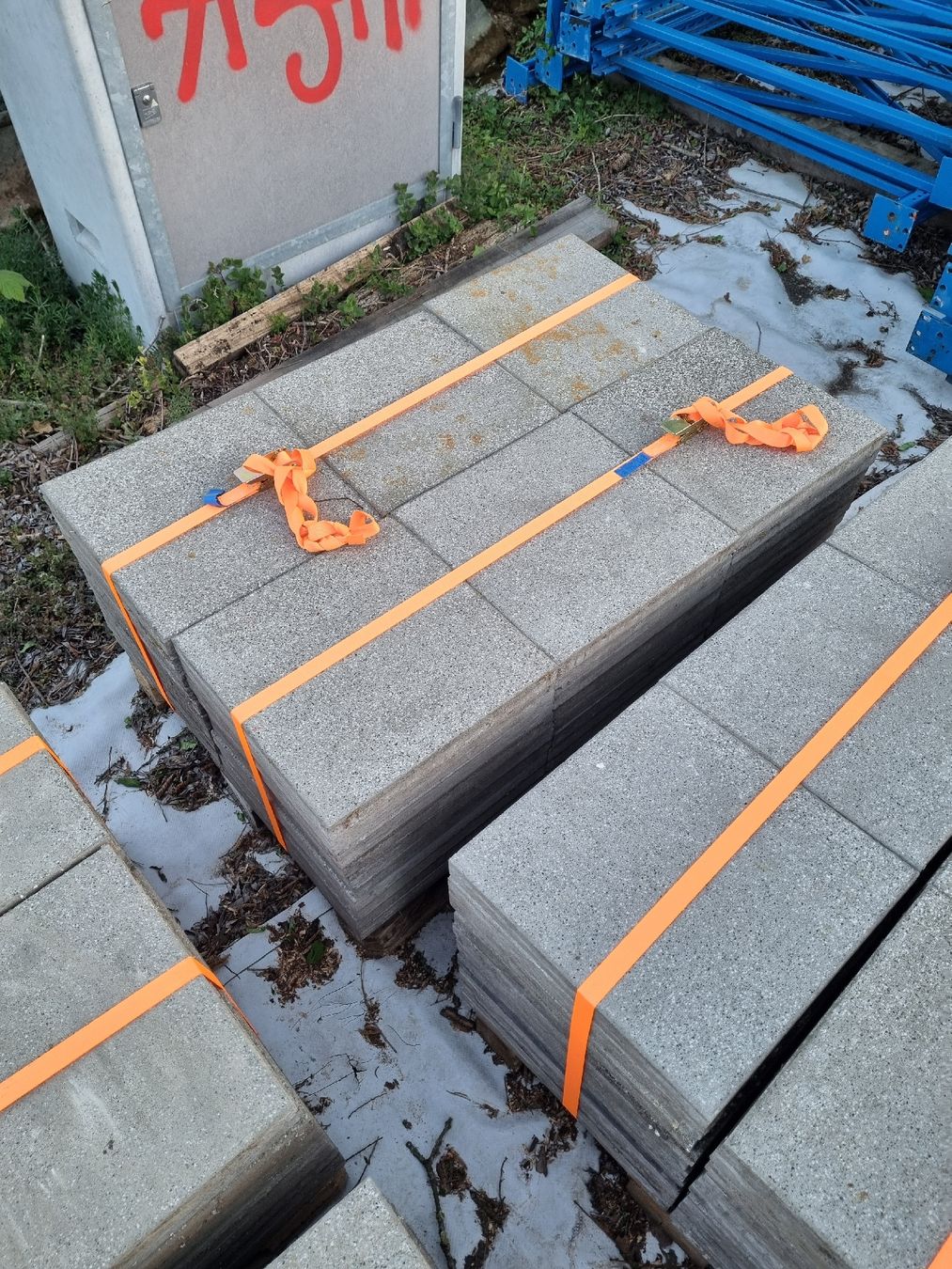 Bodenbeläge: Gartenplatten – Gebraucht aus Ormalingen von Dada048 9