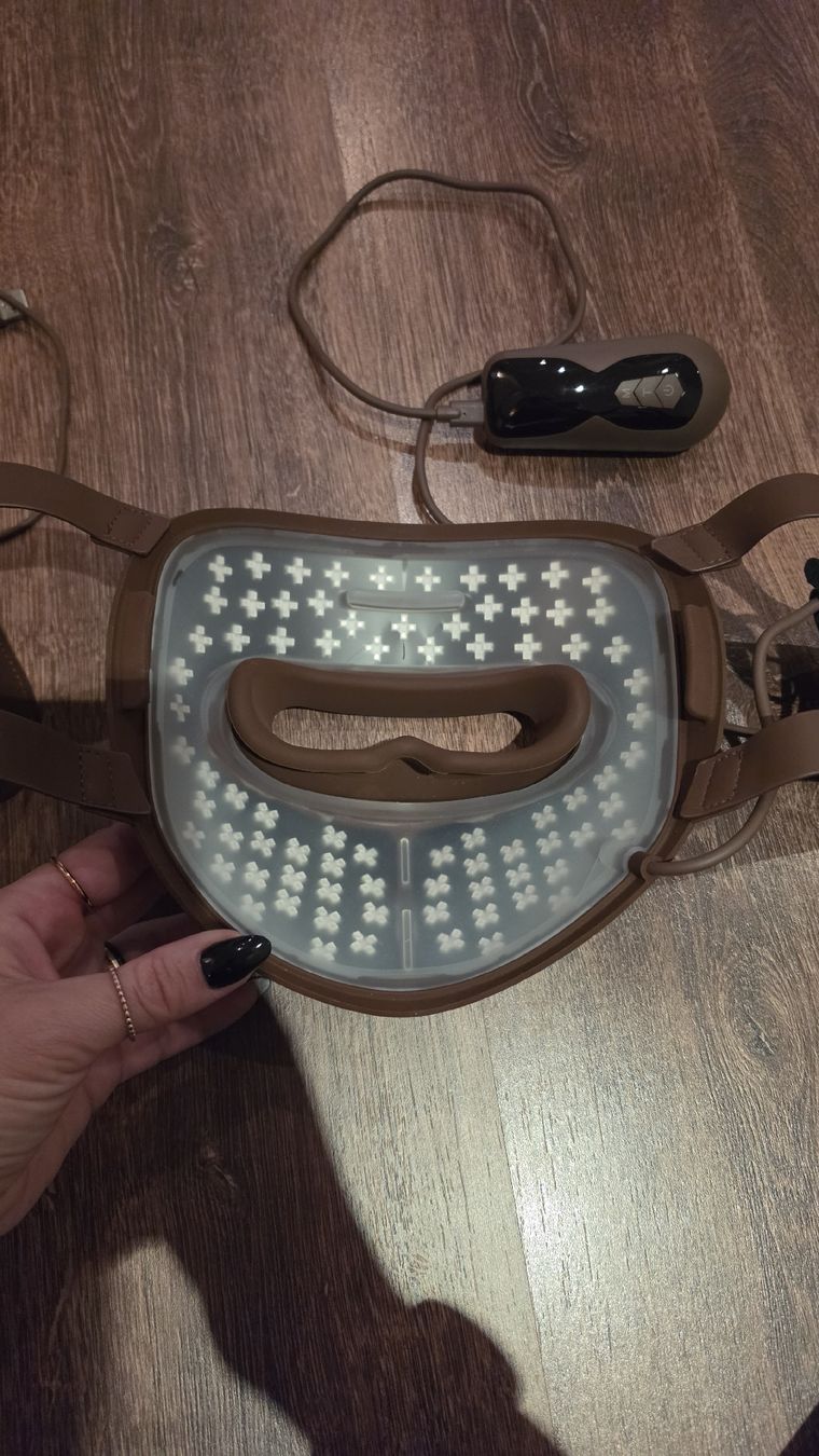 Protezione per viso e udito: LED Gesichtsmaske – Usato da Rorbas venduto da Diana_279