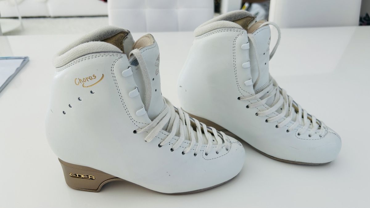 Edea Pattini da ghiaccio: Edea Chorus Eiskunstlaufschuhe , Grösse 240B, Schlittschuhe – Usato da Würenlos venduto da Grischa31