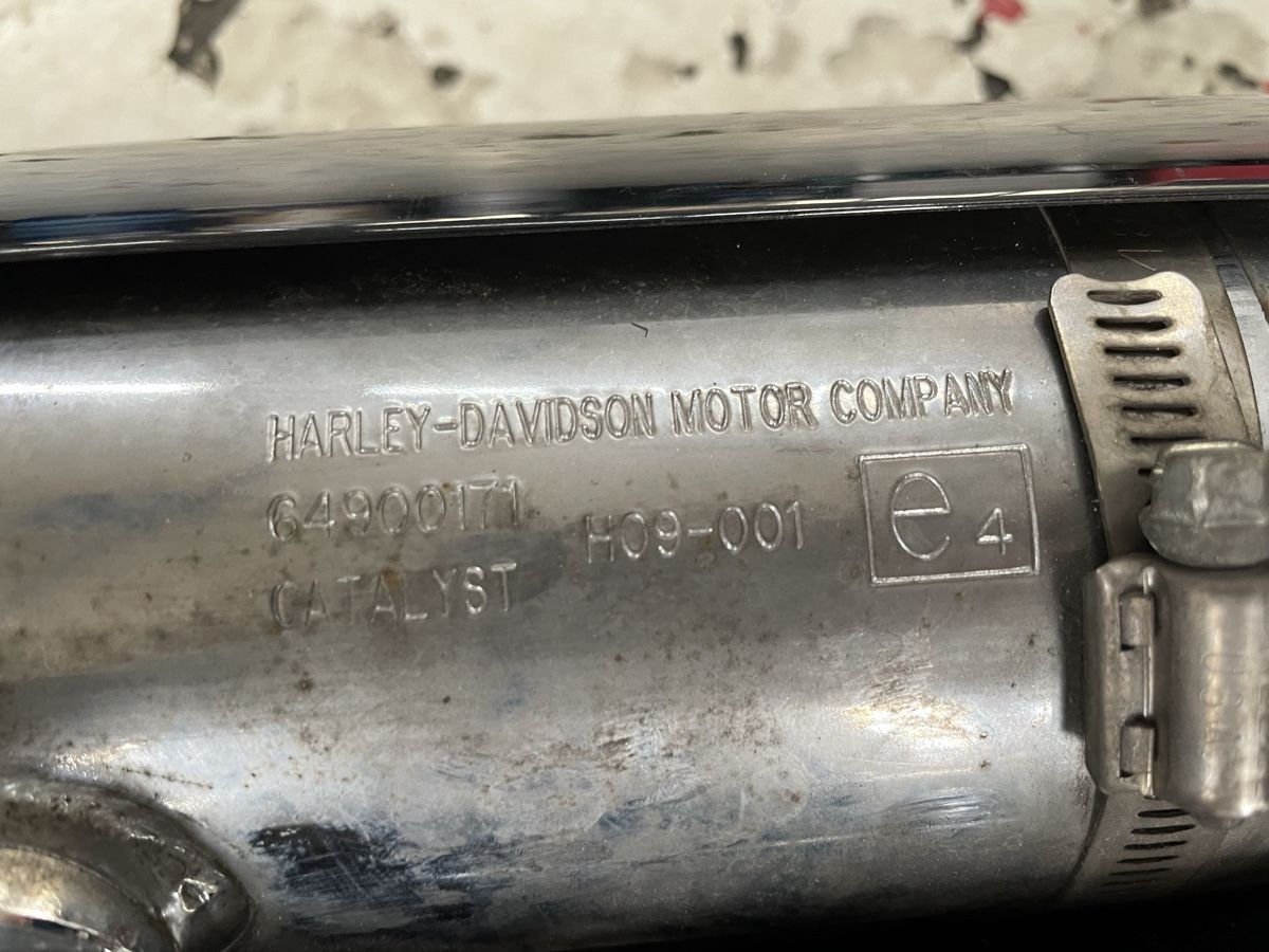 Harley-Davidson Sistemi di scarico: Harley Davidson Auspufftöpfe Original – Usato da Thun venduto da Palmeli 4