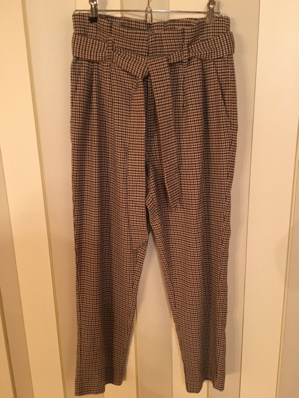 H&M Pantaloni: H&M Hose, kariert, Gr. 38 – Usato da Arni AG venduto da Mimo007