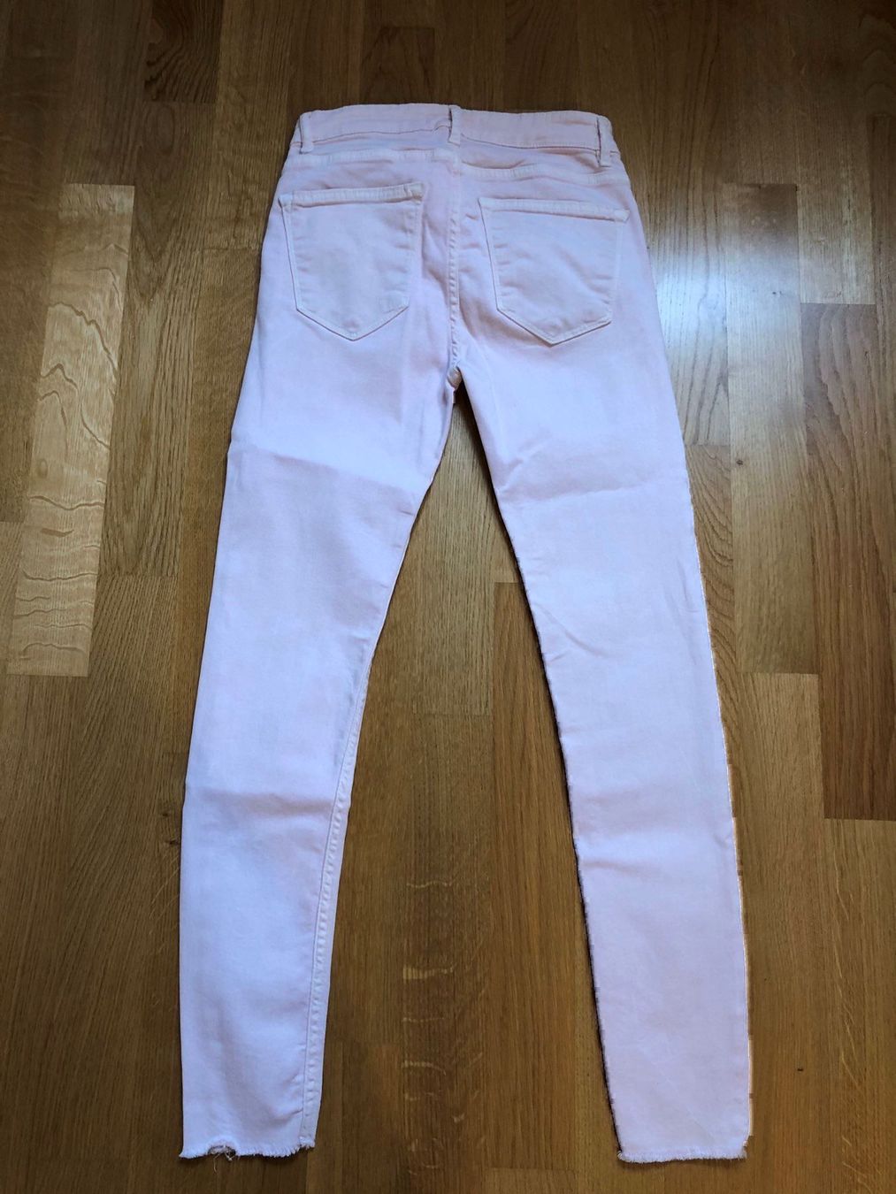 Zara Jeans: Zara Jeans in rosa – Nuovo (secondo la descrizione) da Grenchen venduto da iagiag 1