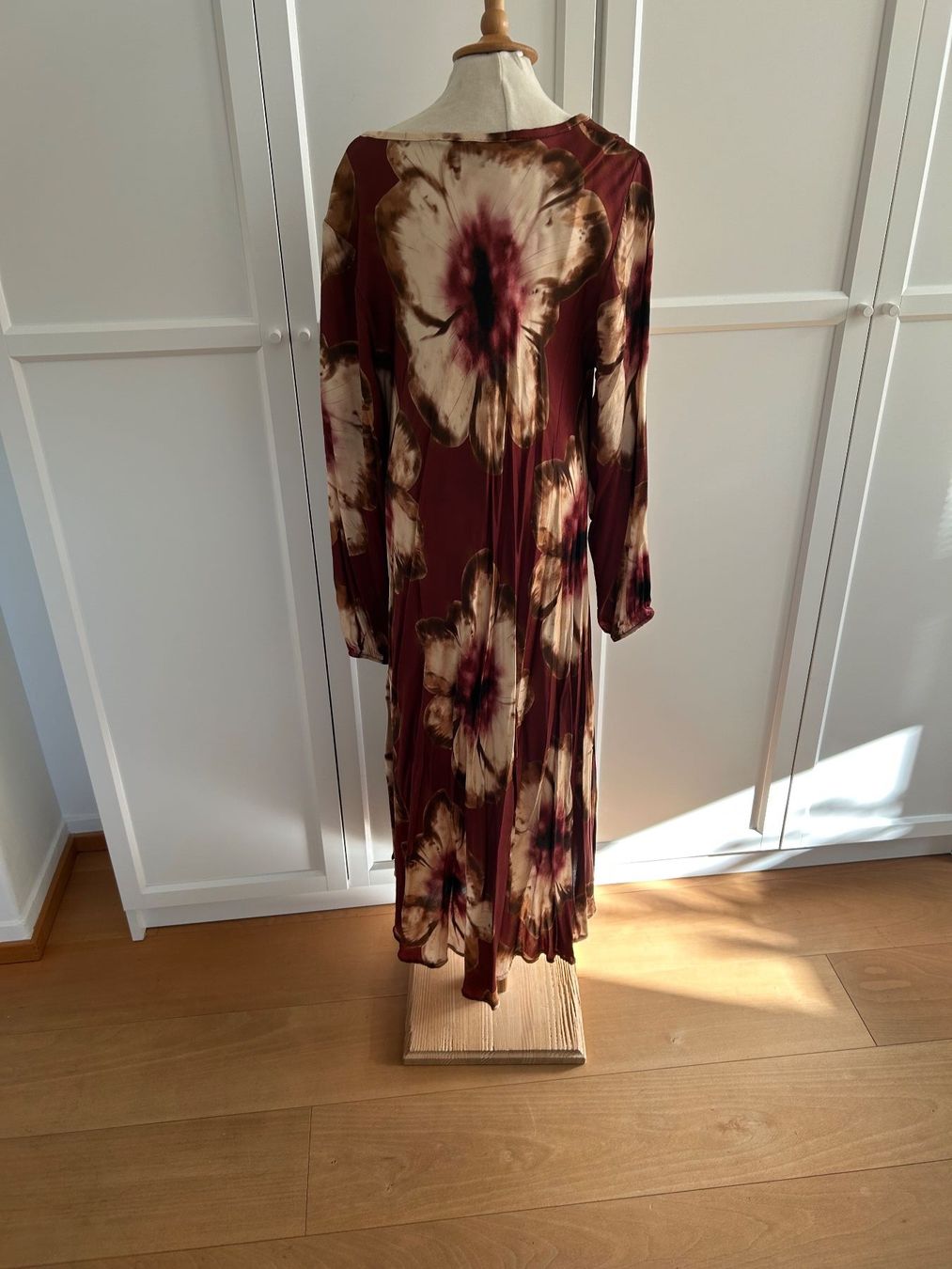 Vestiti: Midi-/Maxikleid – Usato da Luzern venduto da lou4444 2