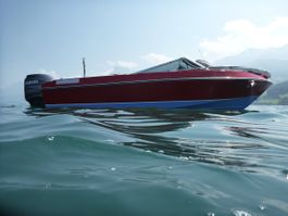 Invader 16 V Motorboot mit Yamaha F80 Vier-Takt, Wasserski-A