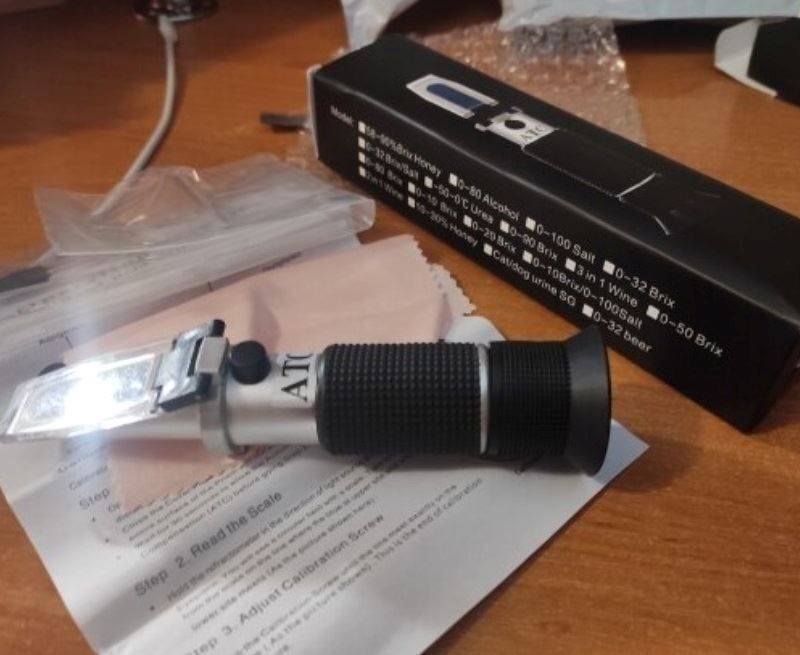 Tragbares Refraktometer RHB-90ATC - Zucker Messgerät 0-90% Mit Automatischer Temperaturkompensation