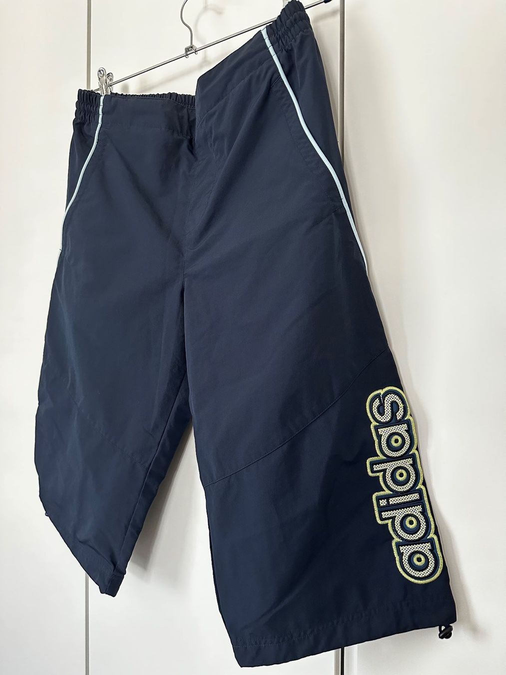 Adidas Pantaloni: Adidas Herren Hose Gr. S – Usato da Wagenhausen venduto da vintagesecondhand 1