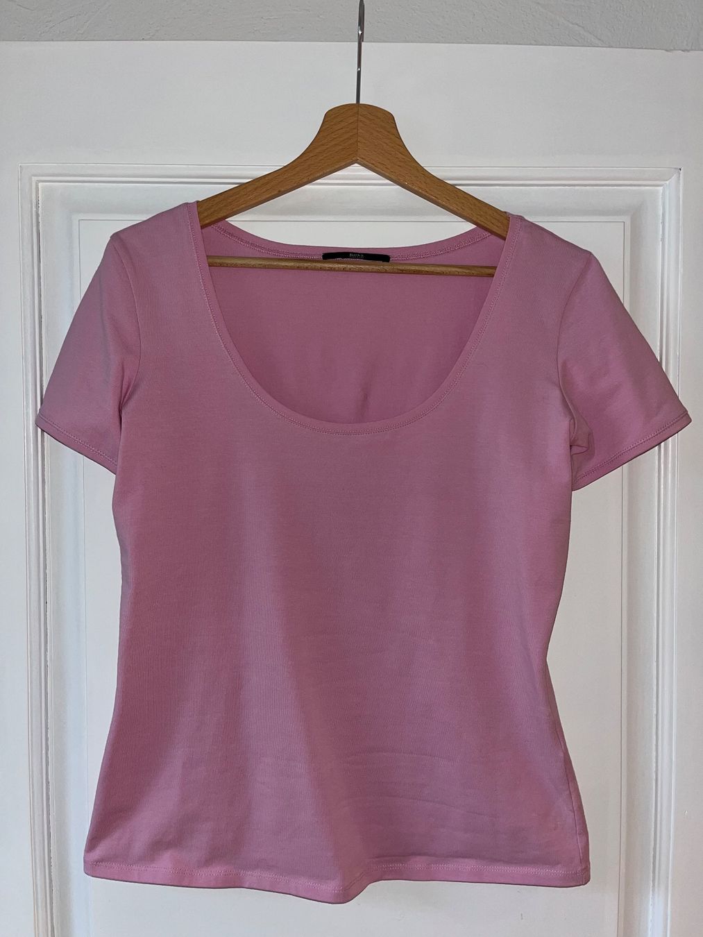 Hugo Boss T-shirt: Boss T-Shirt, Pink, XL – Usato da Riet (Neftenbach) venduto da kim_gfw6