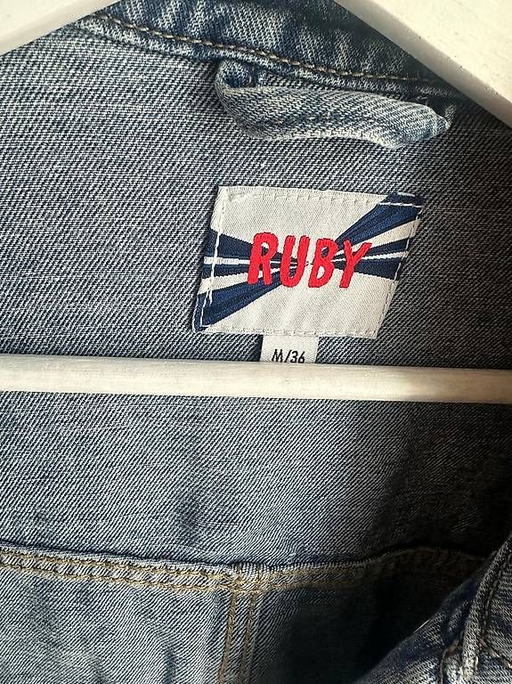 Jacken: Jeansjacke von Ruby – Gebraucht aus Aarburg von DonjetaK 1