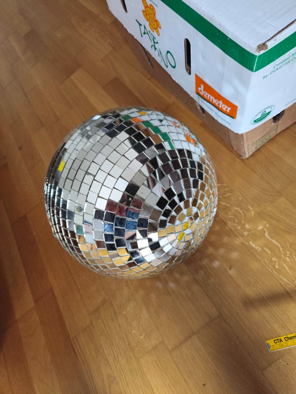 Tutte le decorazioni: Discokugel 30cm – Usato da Bern venduto da Kusikennsch 2