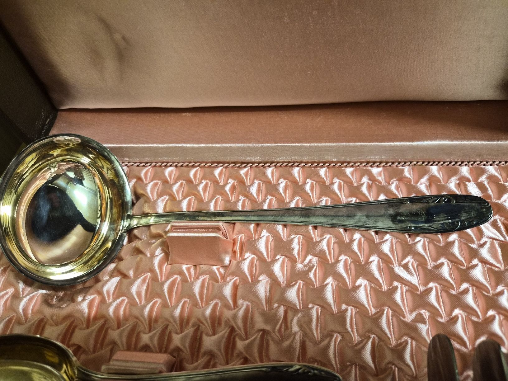 Set di posate: Besteckset versilbert im Koffer – Usato da Burgdorf venduto da Nvggee 4