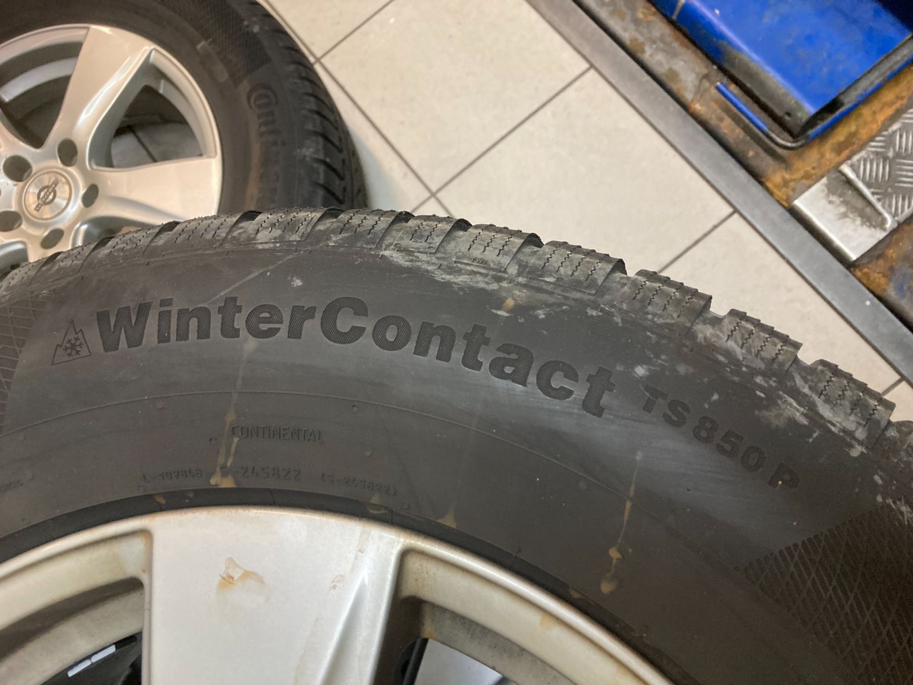 Pneumatici & Ruote complete: VW Amarok Winterräder 245/65R17 – Usato da Cham venduto da WB2223 6