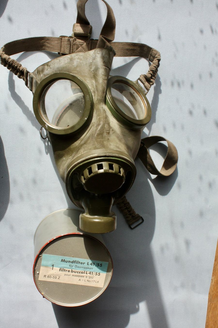 Maschere: 2 Gasmasken Schweiz – Usato da Altstätten SG venduto da alpalfa 1