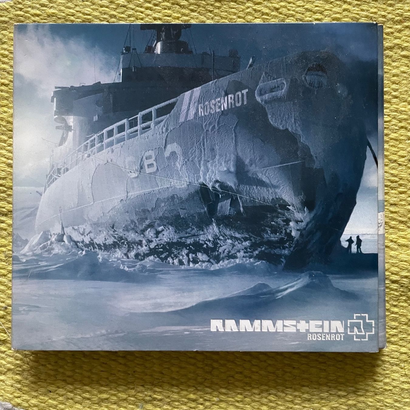 CDs: RAMMSTEIN-ROSENROT (DIGIPACK) – D'occasion à Rorschacherberg par CD-Roli