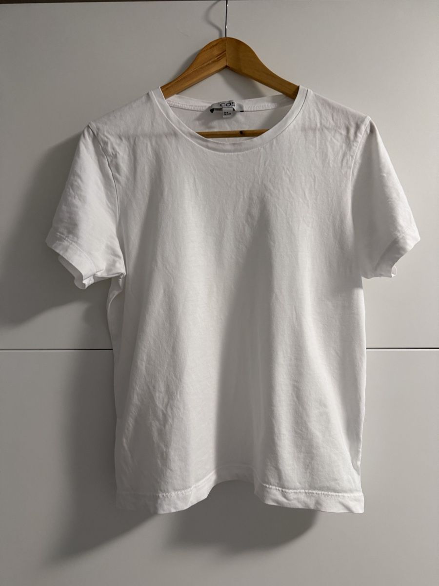 Cos T-Shirts: Cos Basic T-Shirt Gr.M – Gebraucht aus Ostermundigen von anja046