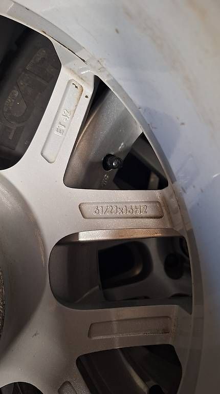 Pneus & Kompletträder: VW Golf 4 Original Räder – Gebraucht aus Bern von _nicolai_j 1