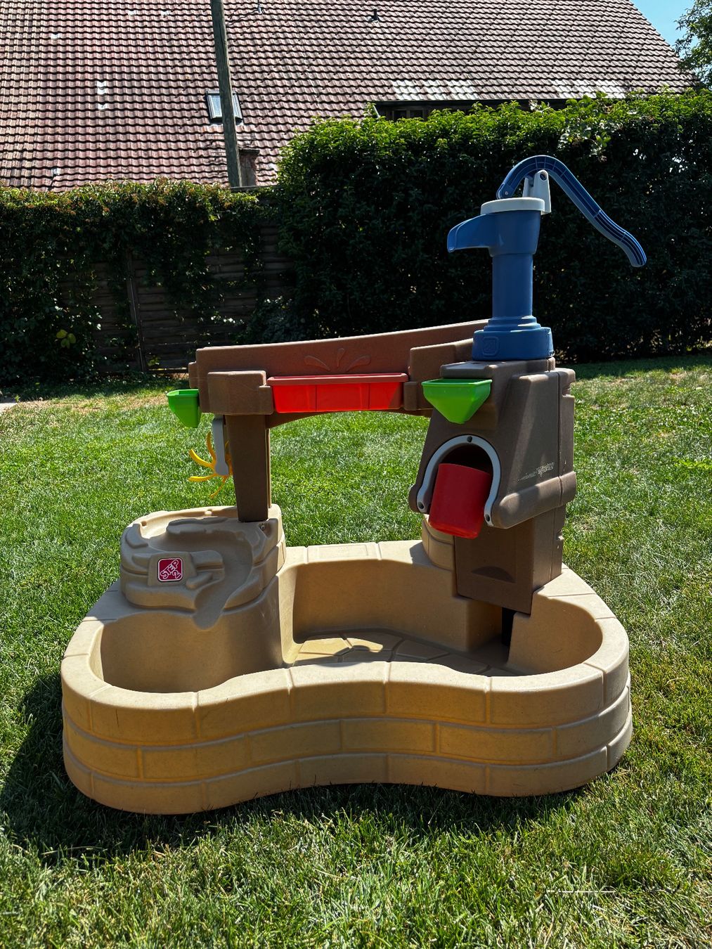 Spielzeuge: Step2 Wasserspieltisch Pump & Splash – Gebraucht aus Wolfwil von cha_da-sta