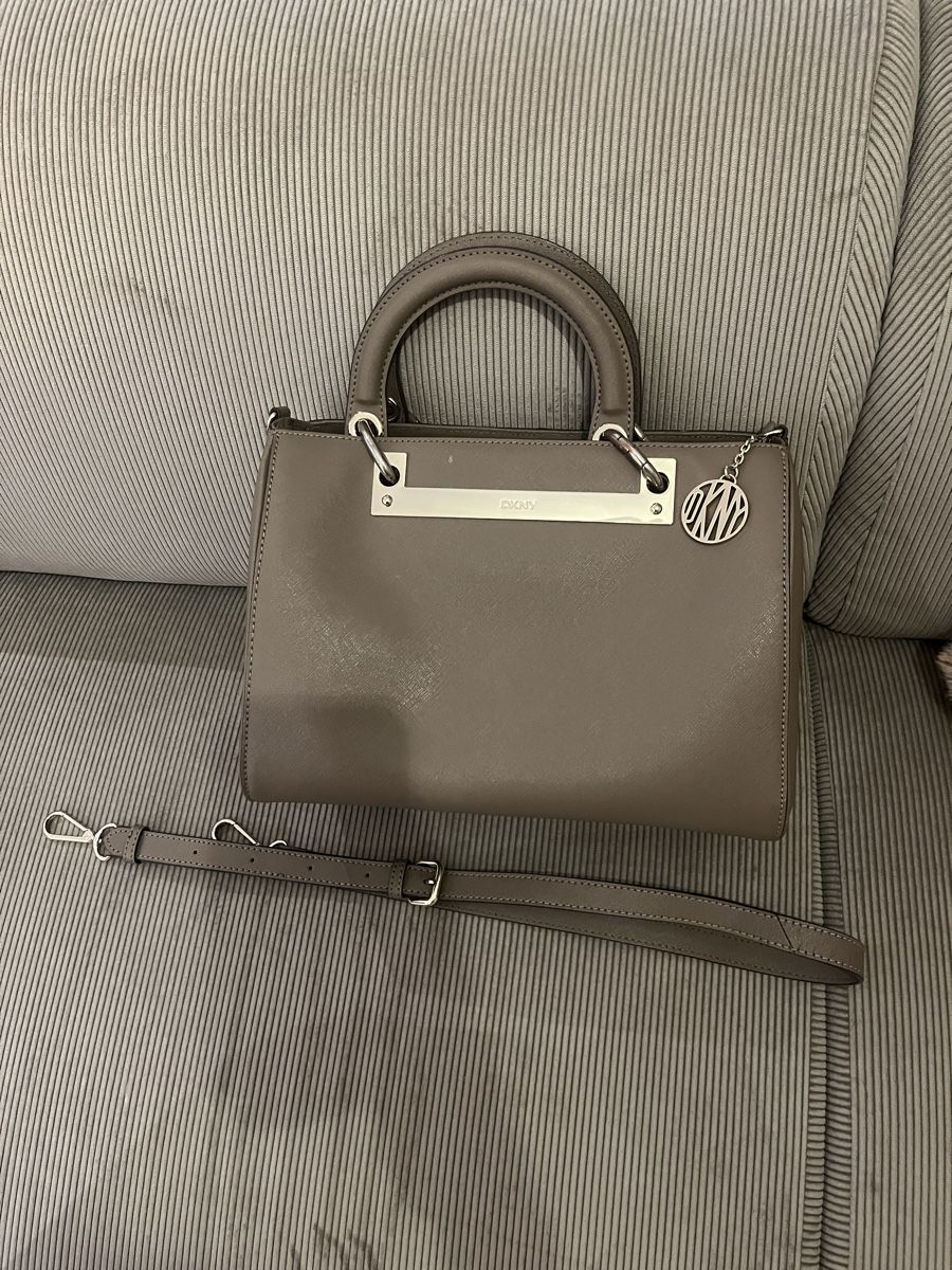DKNY Borse da donna: DKNY Handbag – Nuovo (secondo la descrizione) da Kloten venduto da Sz.Cz11