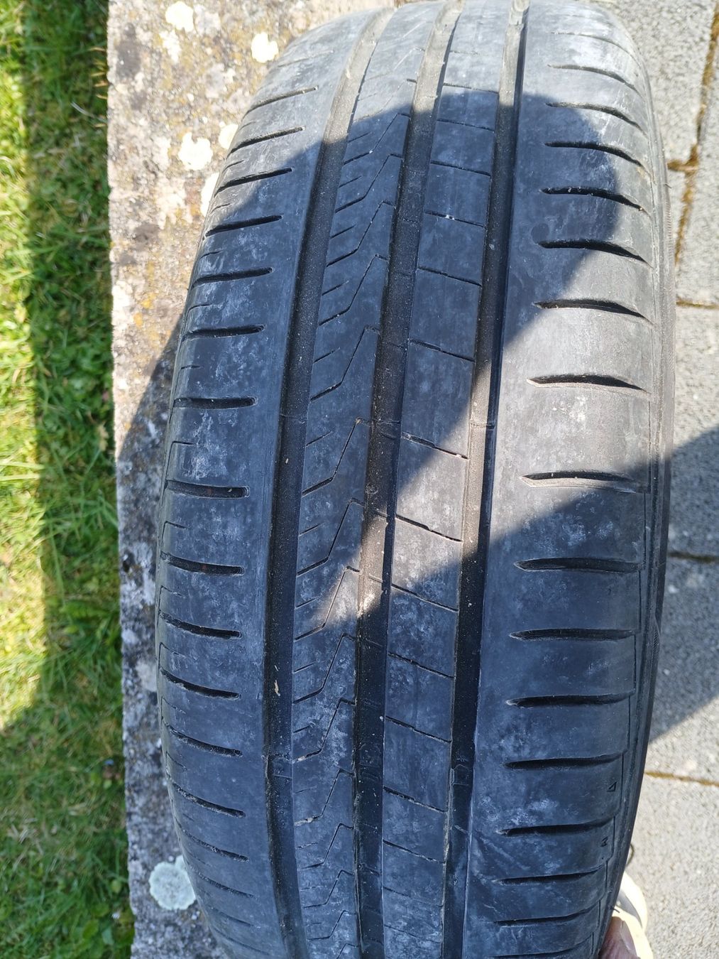 Hankook Pneumatici & Ruote complete: Twingo Sommerräder – Usato da Leuzigen venduto da gilifix 1