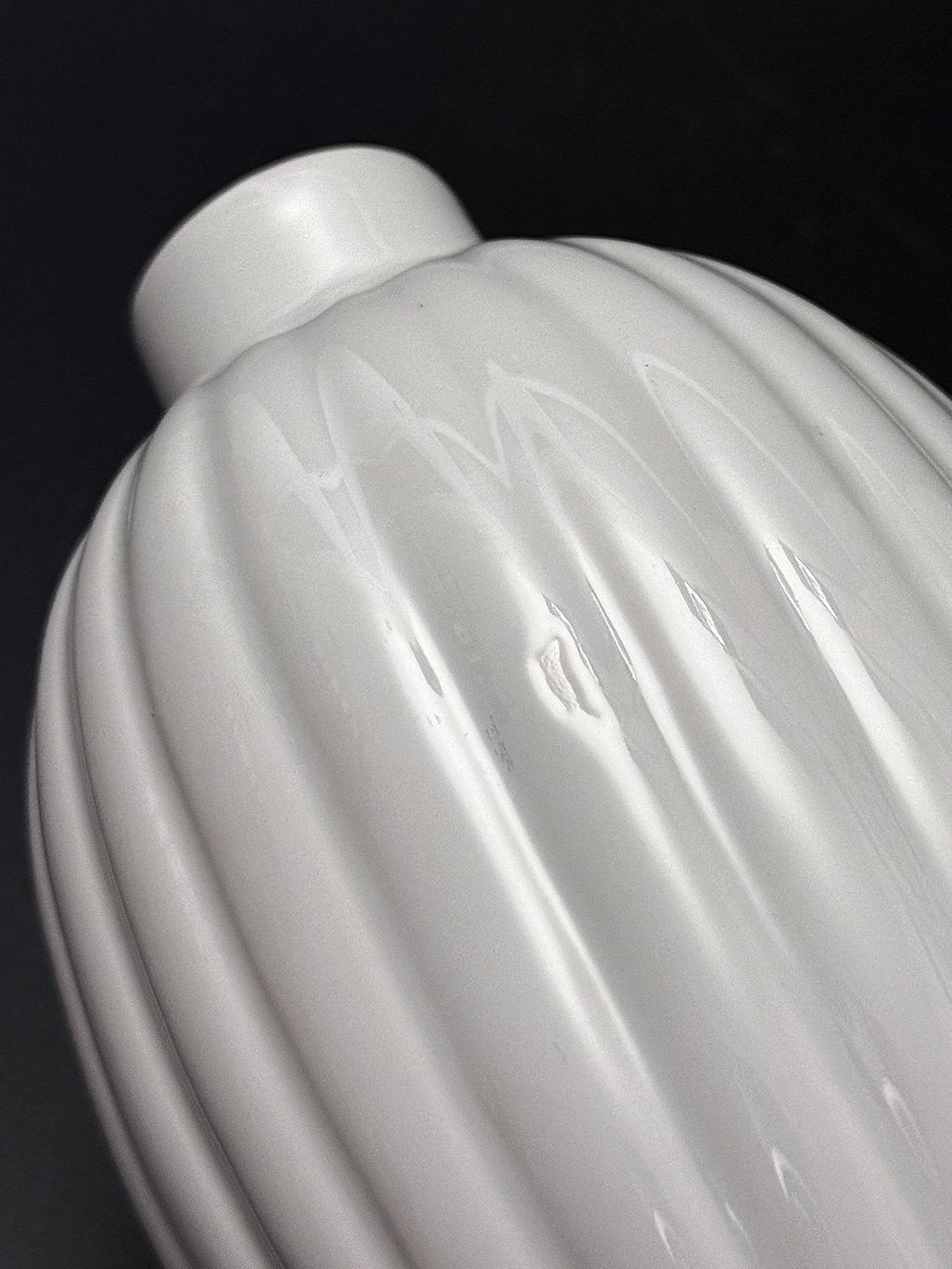 Vasi & Recipienti: Elegante weisse Limoges Vase – Usato da Luzern venduto da Eukalyptus 3