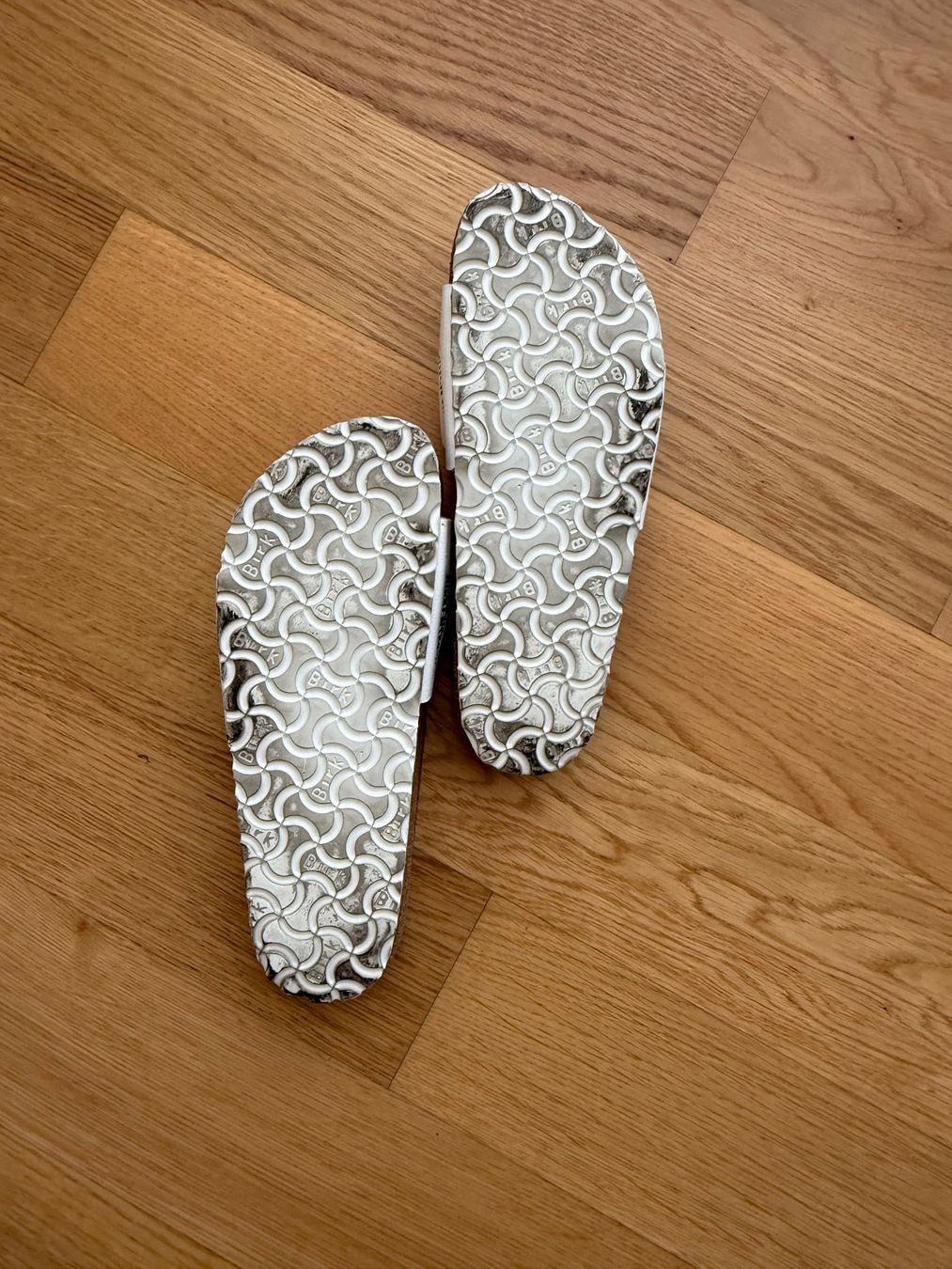 Birkenstock Chaussures femmes: Birkenstock Weiss Grösse 37 – D'occasion à Wetzikon ZH par jas_66r8 1