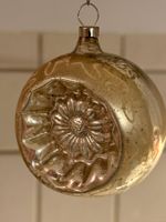Antike Reflex Weihnachtskugel, silberfarben