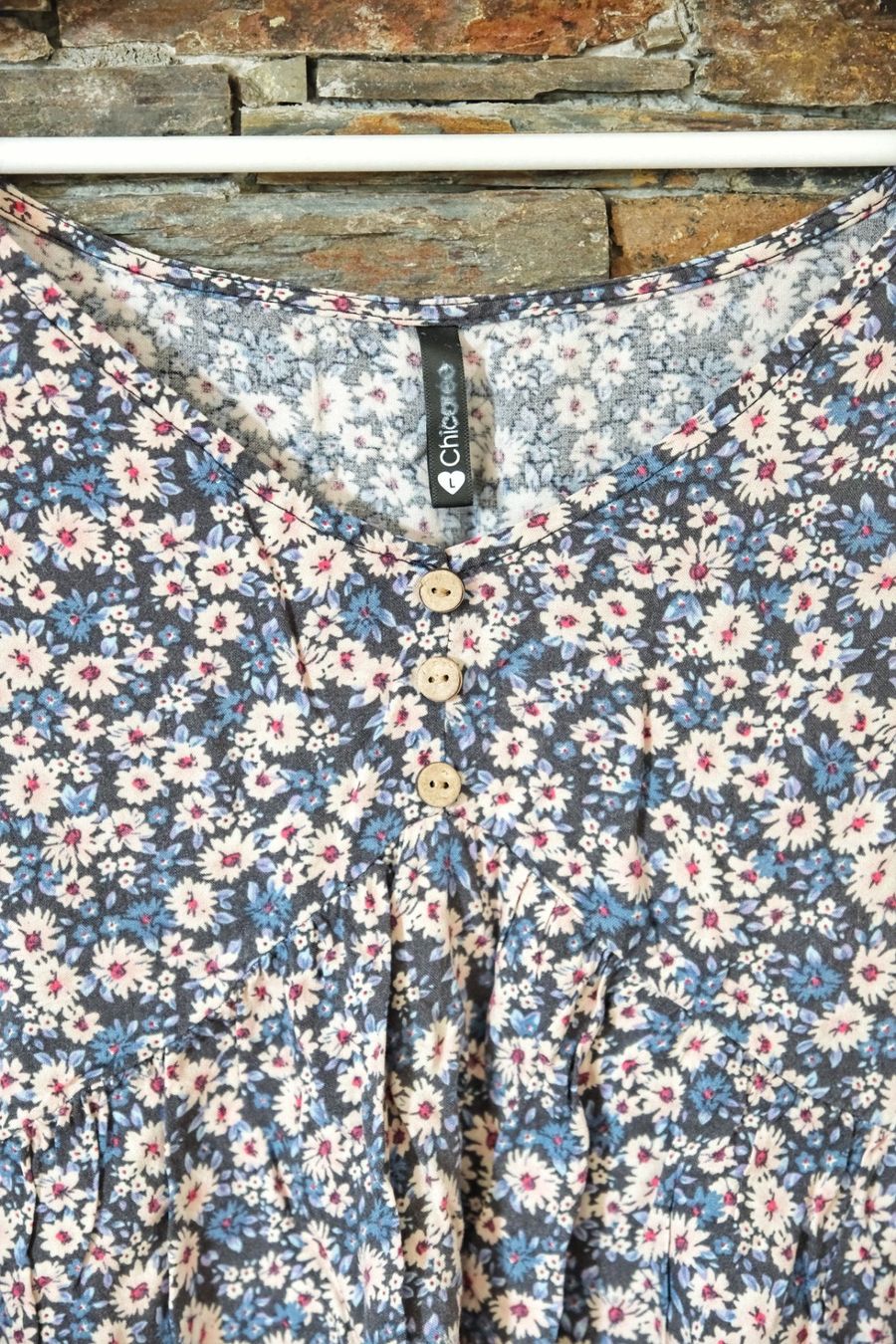 Top: Top Chicorée Gr.L Blumenmotiv – Usato da Wohlen AG venduto da Exitburn 2