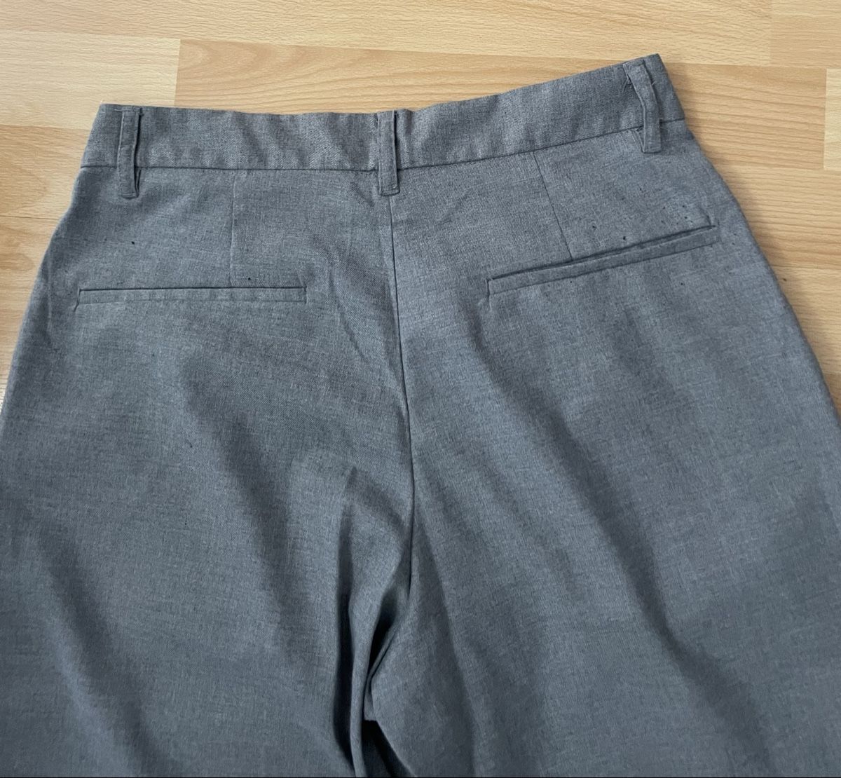 H&M Pantaloni: Pantalon habillé – Usato da Chemin venduto da nzr_s6sy 3