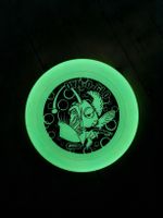 Leuchtender Frisbee 