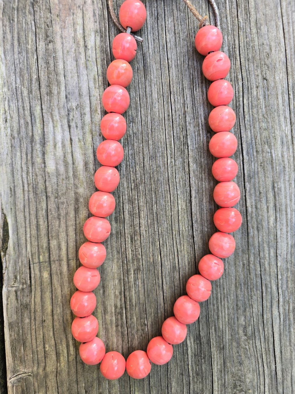 Catenine: Schmuck: Collier lachsfb. Glasperlen Tibet – Usato da Romanshorn venduto da Rachacha 2