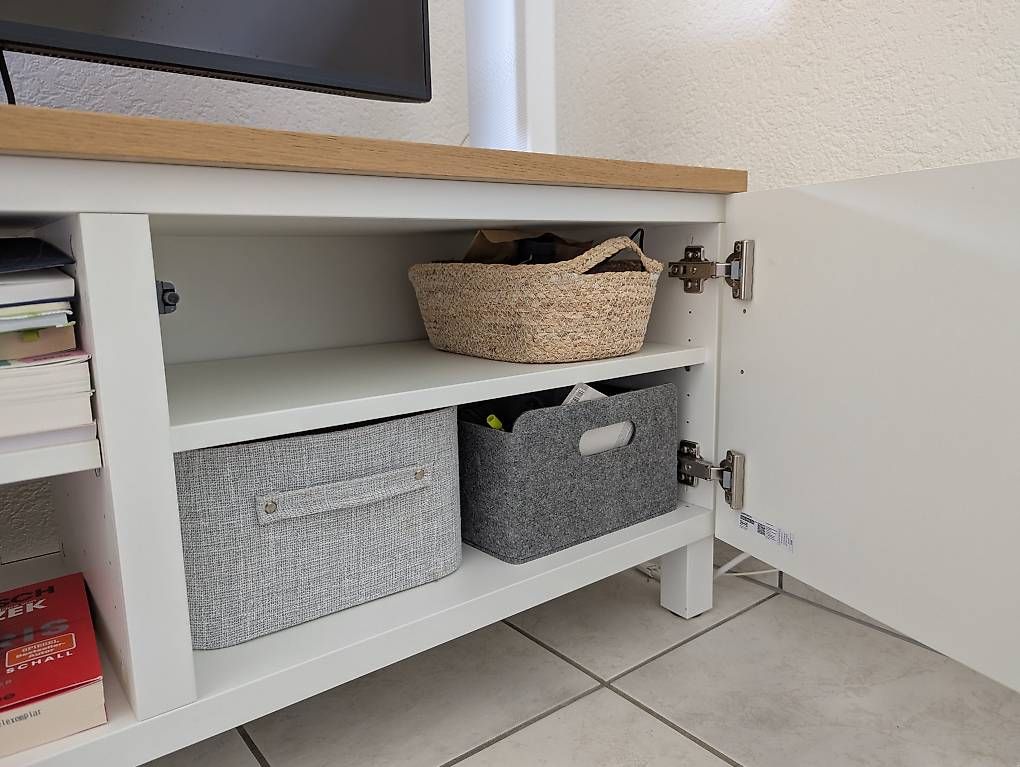 Ikea Meubles TV: Fernsehkommode BESTA – D'occasion à Schupfart par VJKeller 1