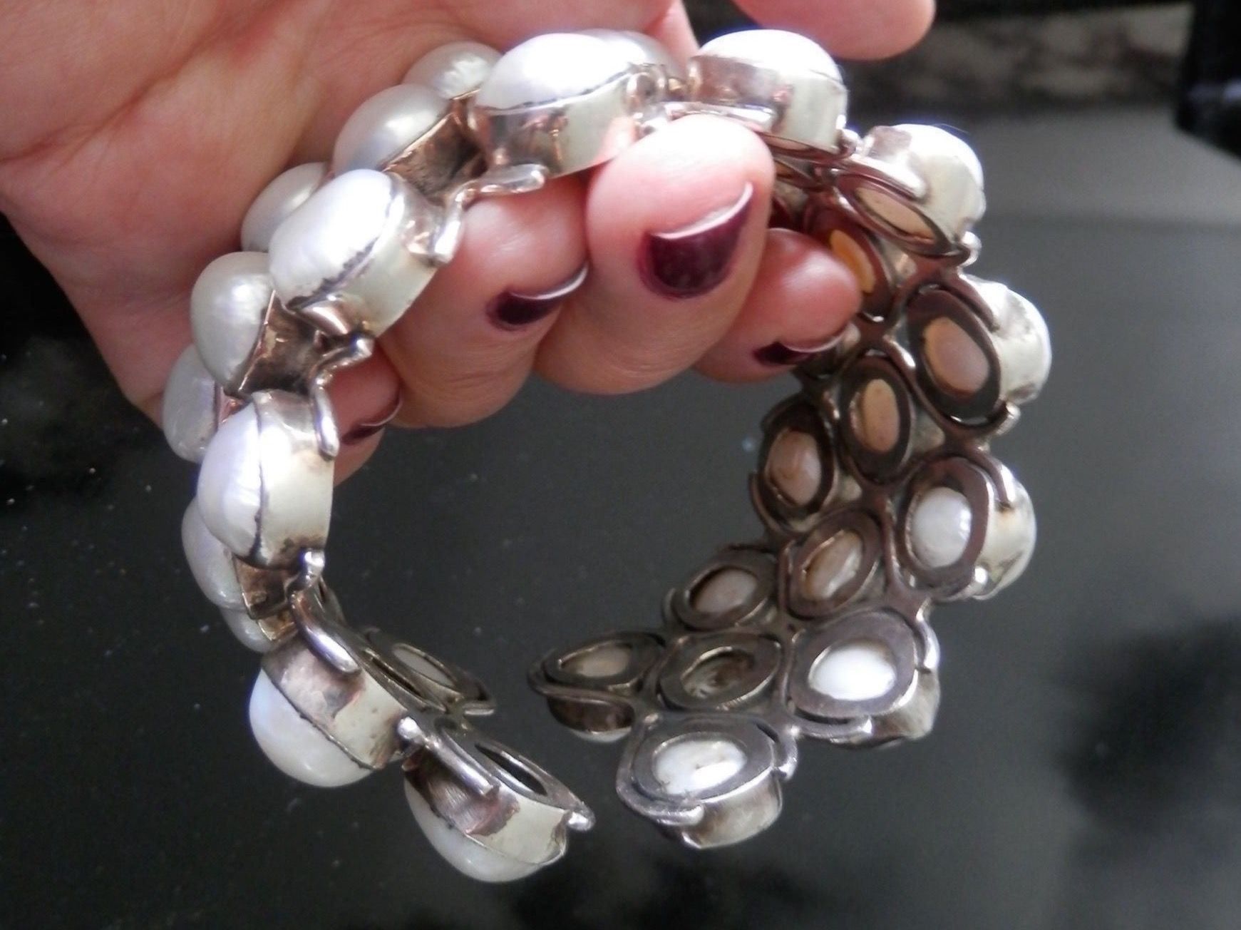 Llan Valls Joies Bracciali & Braccialetti: UNIKAT!! Natural Mabe Pearls Solid 925 Sterling Silver Cuff – Usato da Birsfelden venduto da Brut 1
