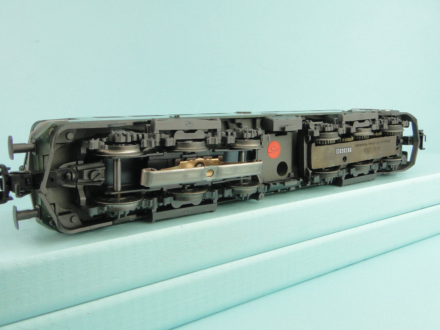 Märklin Modelleisenbahnen: Märklin 3338 Ae 6/6 Bern, DIGITAL 6 PIN – Gebraucht aus Bülach von cann11 4