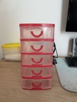 Cassettiera rosa per ufficio o hobby - quasi nuovo!