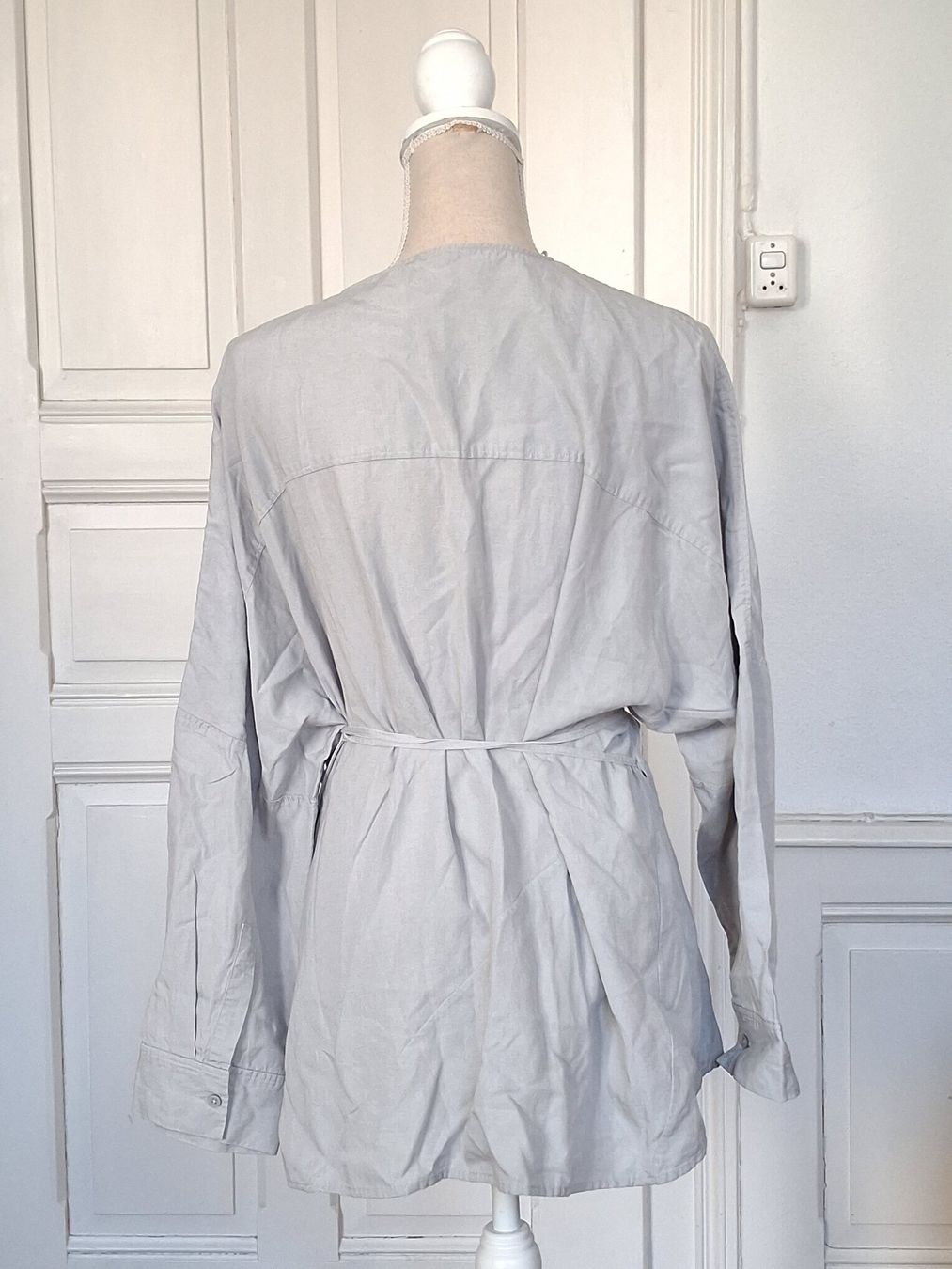 Cos Blusen: Hellgraues Sommer Wickelshirt COS Leinen Gr. M/L – Gebraucht aus Ried-Brig von Zzyzx 3