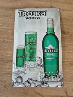 Blechschild TROJKA Vodka, 3D, Vintage