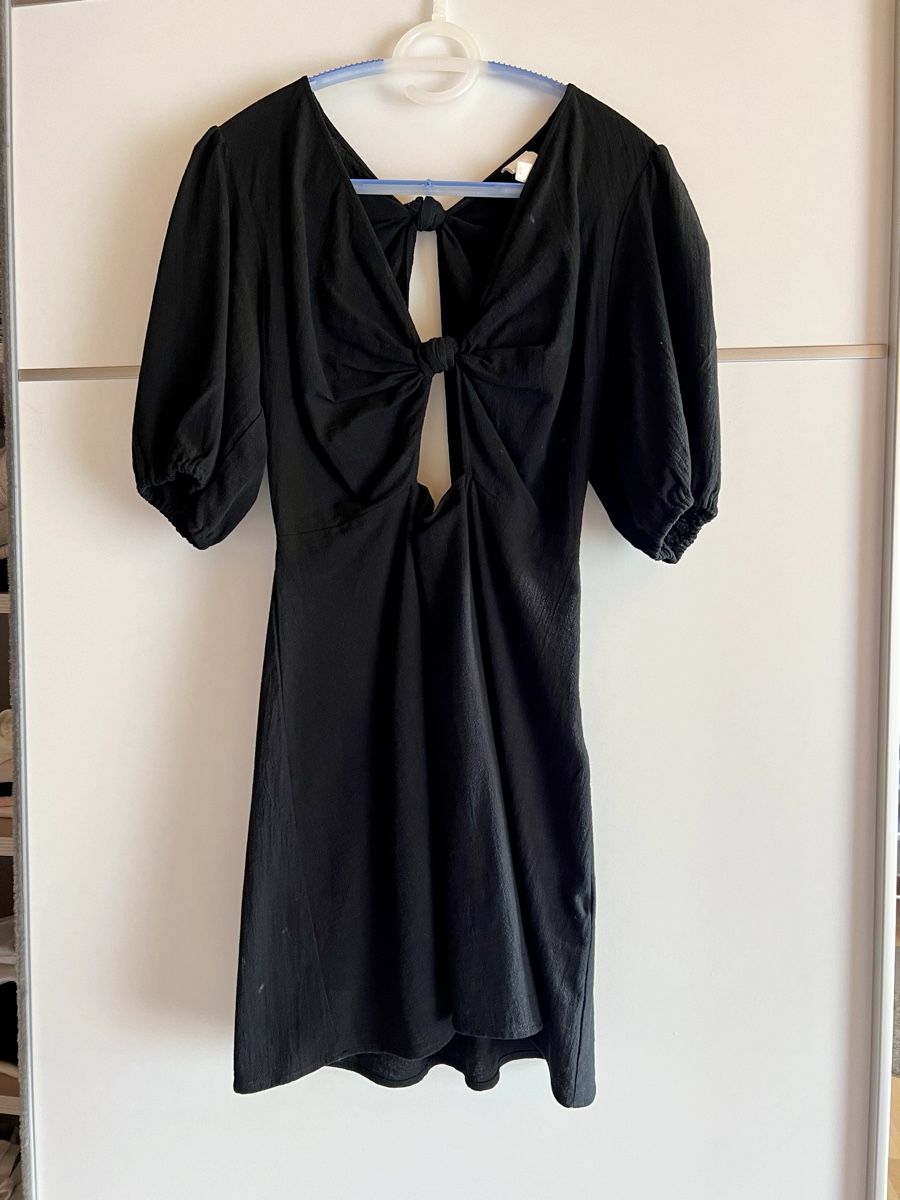 H&M Vestiti: H&M Kleid Schwarz – Nuovo (secondo la descrizione) da Niederuzwil venduto da hel_v9ky