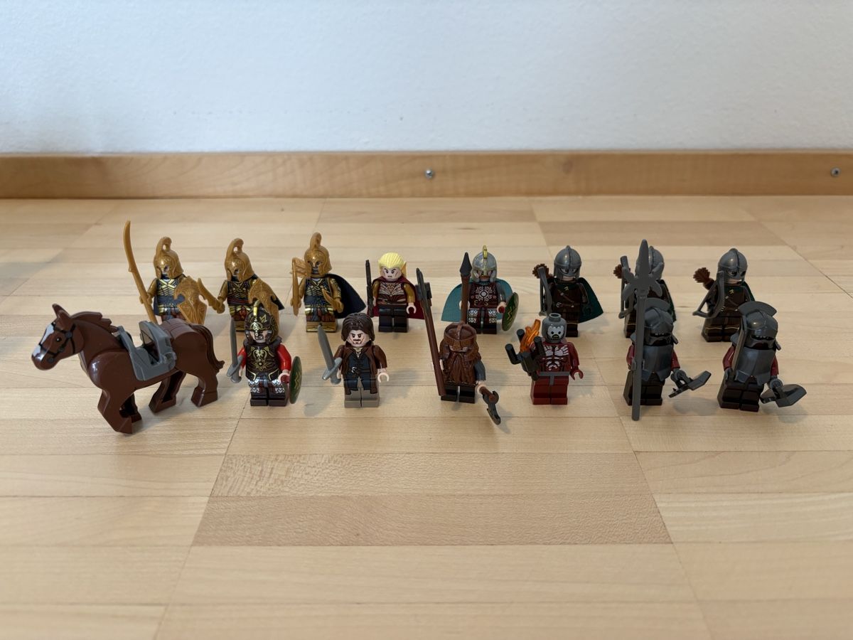 Lego Spielzeuge: Klemmbaustein Burg – Neu (gemäss Beschreibung) aus Lausen von J.2000 2