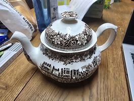 Teekanne Royal Tudor ware 1828 Porzellan braun (DR)