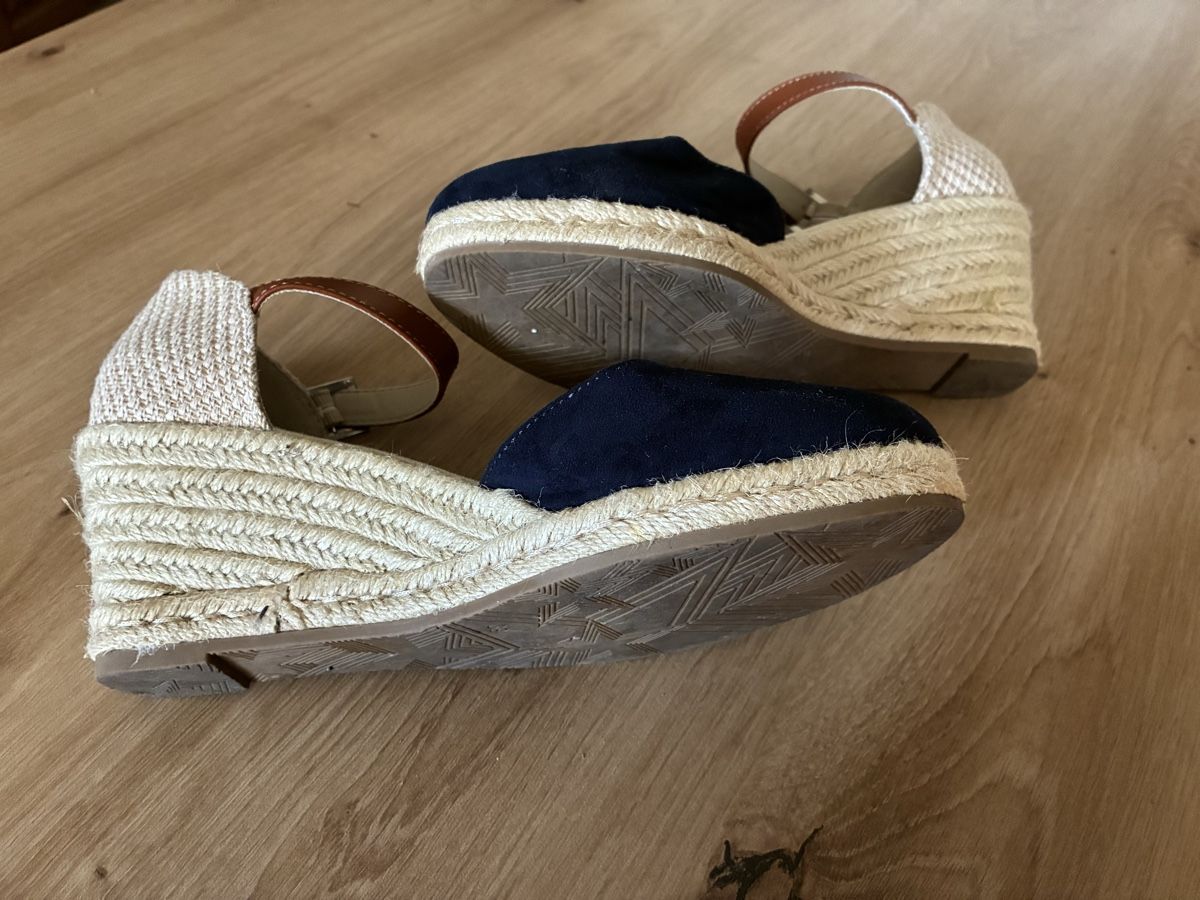 Damenschuhe: Escarpin  – Neu (gemäss Beschreibung) aus Berlens von aye_lf66 2