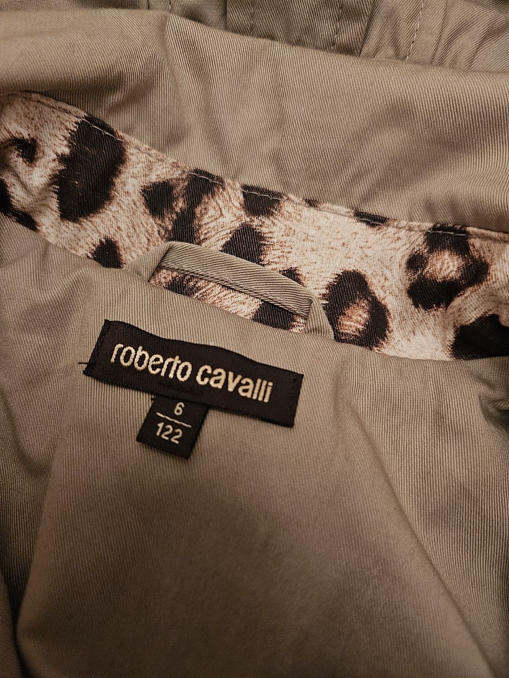 Roberto Cavalli Giacche & Cappotti: Roberto Cavalli Kindermantel, mit  Leopard Gr. 122 Top! – Nuovo (secondo la descrizione) da Basel venduto da fragolina08 4